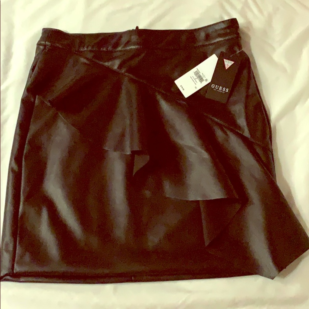 Guess skirt